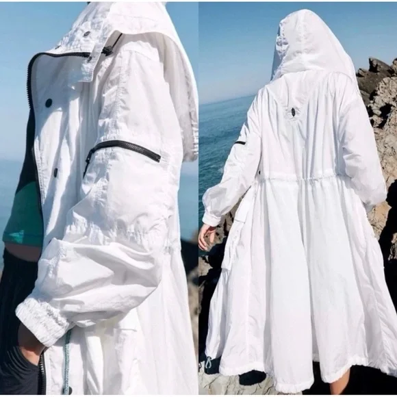 Free People Flowy Lightweight Windbreaker - White - XL